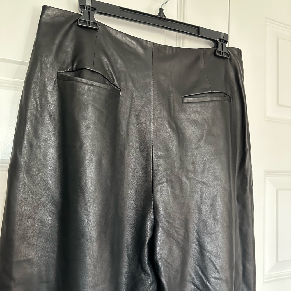 Vince‎ Black Leather Pleat Tapered Pants - Picture 10 of 12